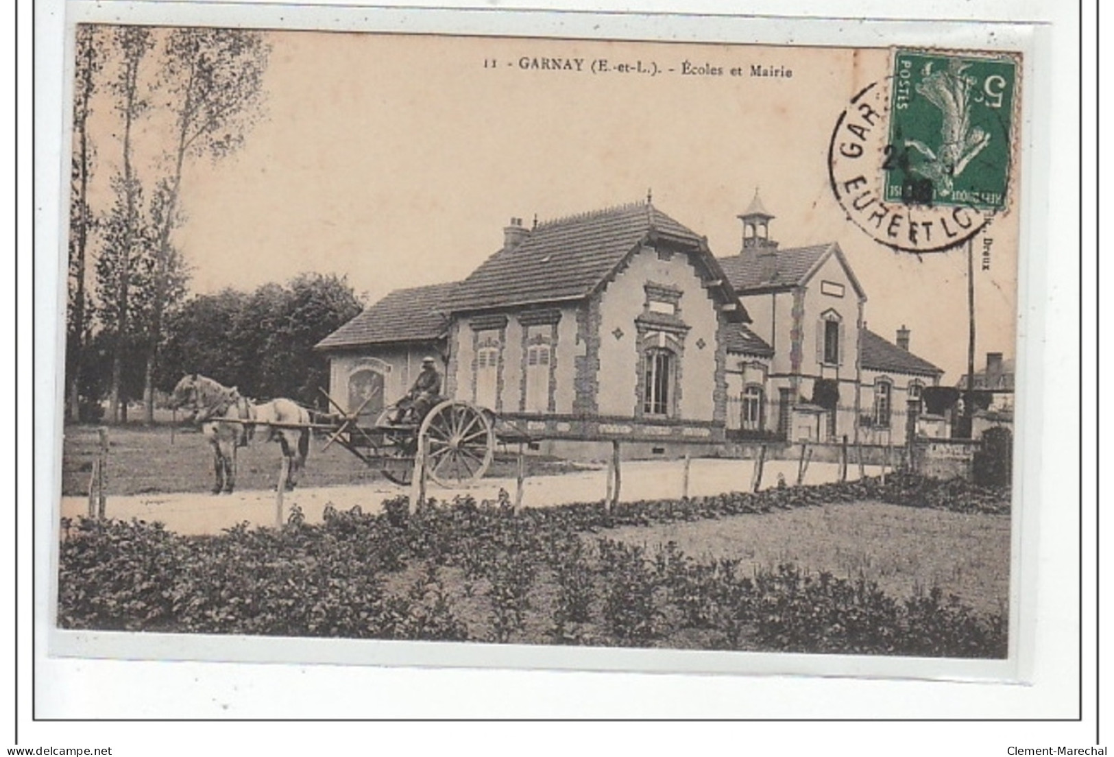 GARNAY - Ecoles Et Mairie - état - Other & Unclassified