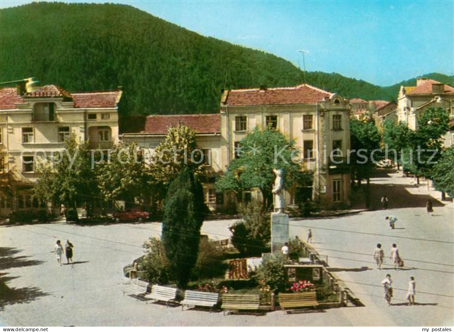 73631570 Tschepino Velingrad Platz Goergi Dimitroff Denkmal  - Bulgaria