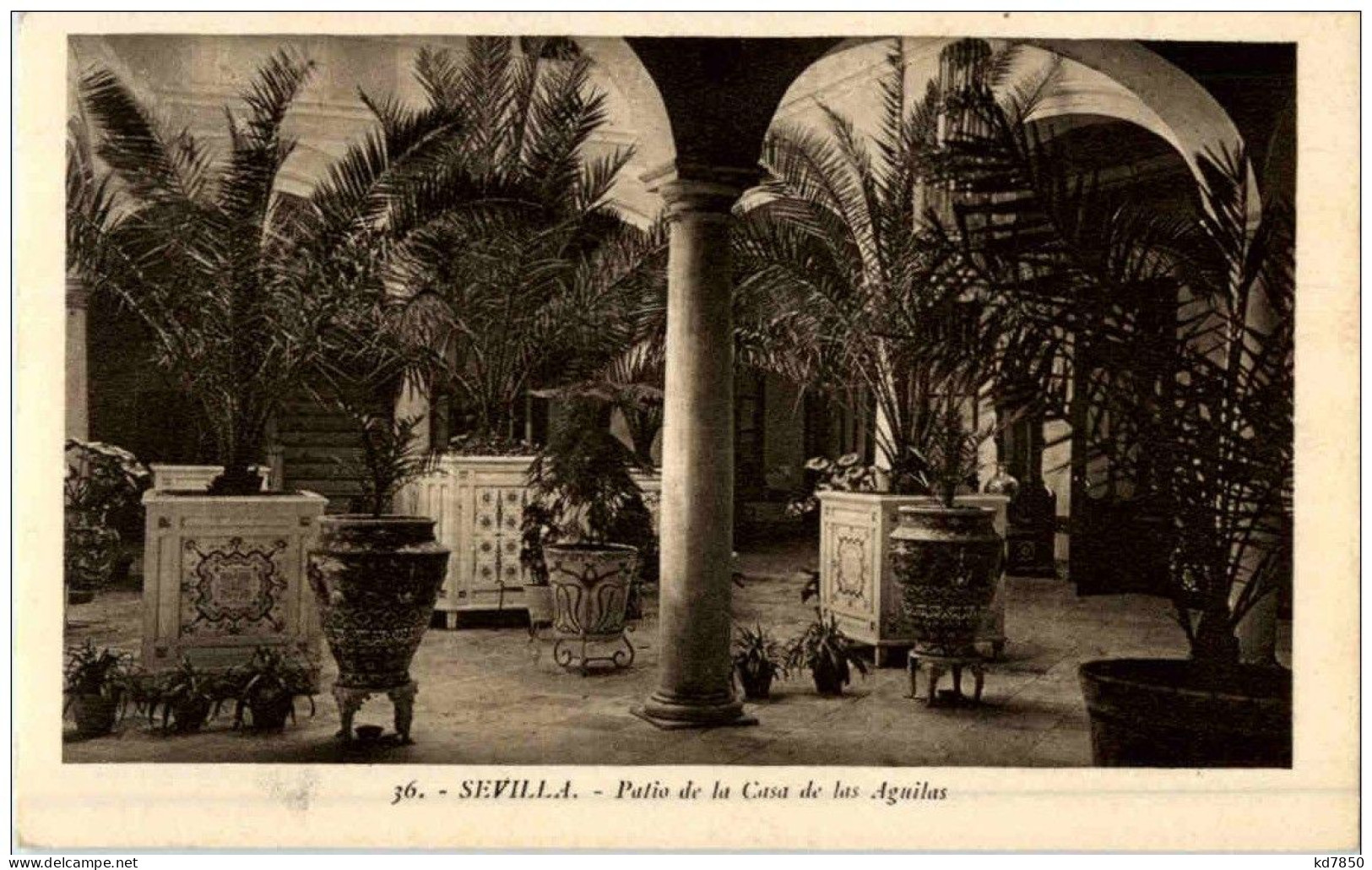 Sevilla - Patio De La Casa De Las Aguilas - Sevilla