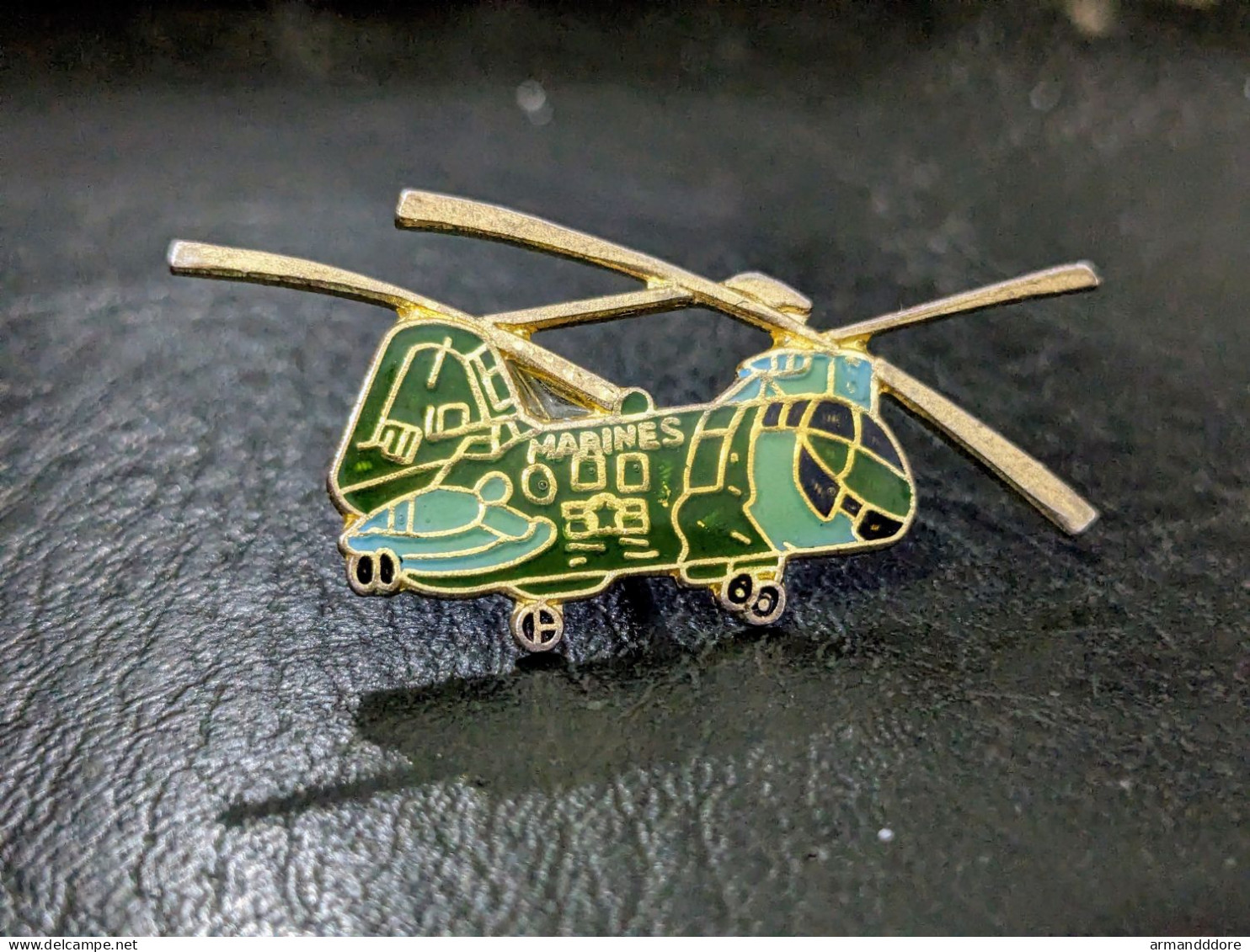 N Pins Pin's Insigne Militaire Helicoptere Chinook Lapel Pin Military Helicopter Us Marines Boeing Ch-47 Tres Bon état - Militaria