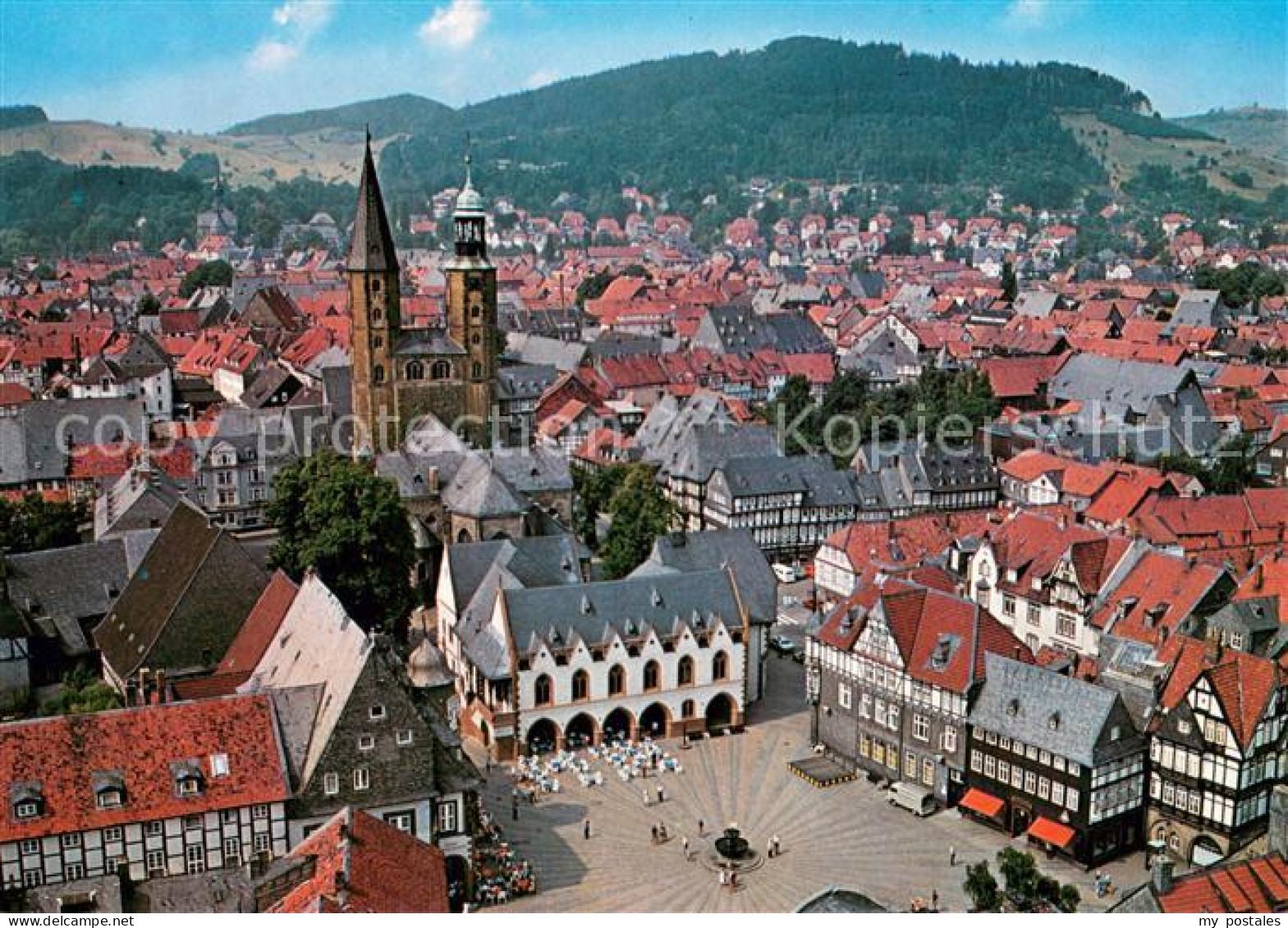 73629253 Goslar Stadtmitte Marktplatz Kirche Fliegeraufnahme Goslar - Goslar