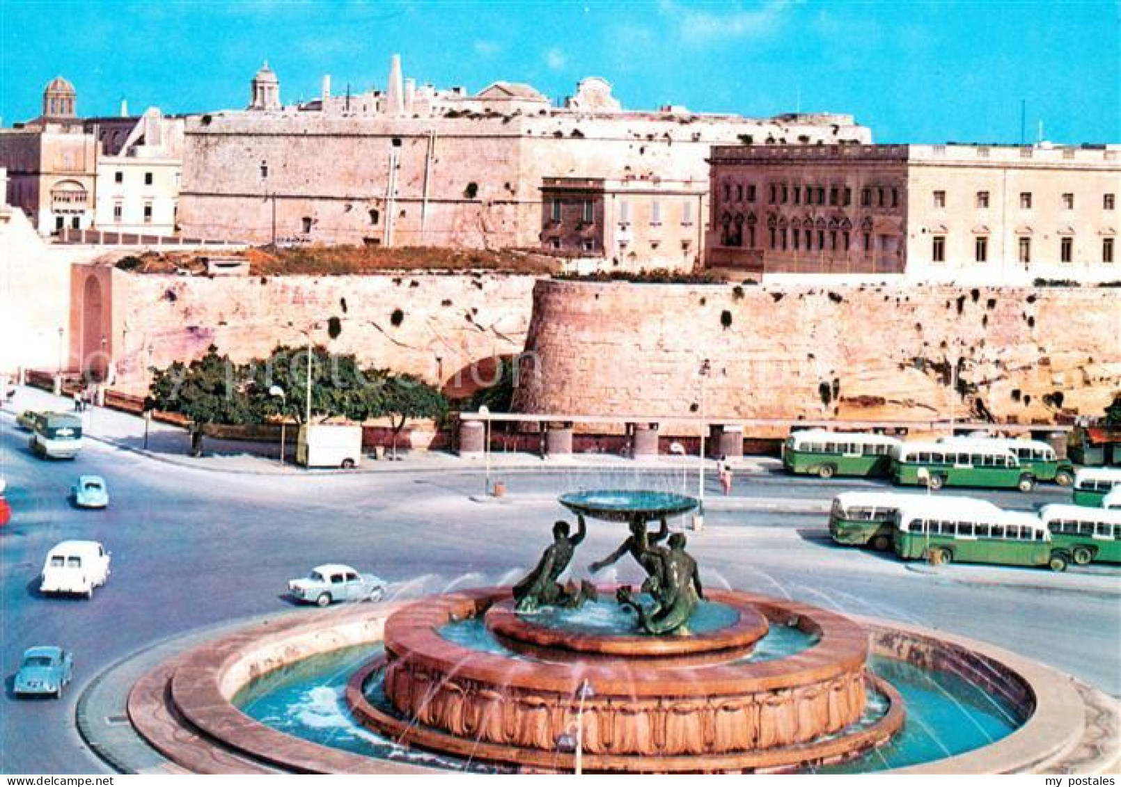 73628784 Valletta Malta Triton Fountain Valletta Malta - Malte