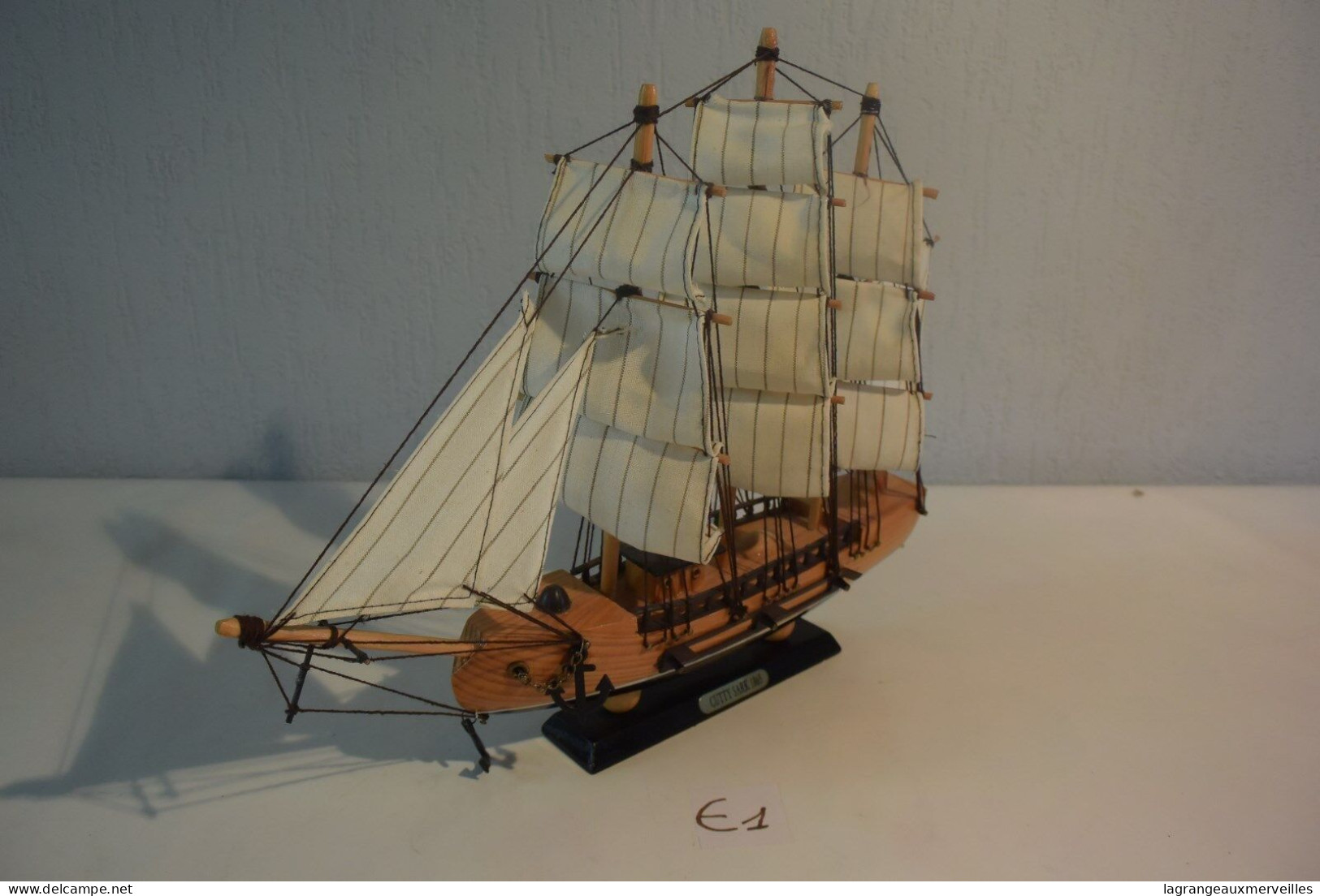 E1 Ancienne Maquette Bateau Voilier CUTTY SARK 1865 - Décoration Maritime
