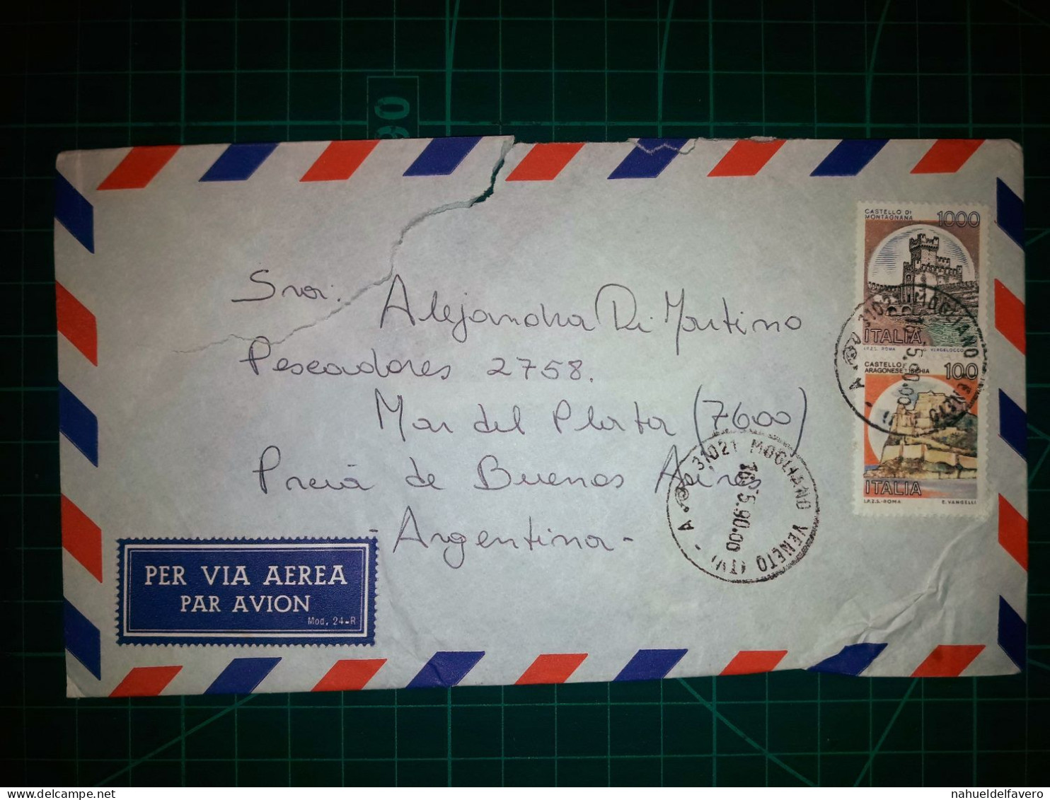 ITALIE, Enveloppe Aereo Circulée Par Avion Jusqu'à Buenos Aires Avec Divers Timbres Postaux (châteaux Et Autres). Années - Posta Aerea