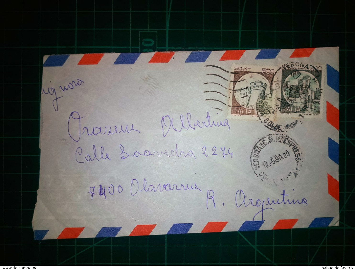 ITALIE, Enveloppe Aereo Circulée Par Avion Jusqu'à Buenos Aires Avec Divers Timbres Postaux (châteaux Et Autres). Années - Posta Aerea