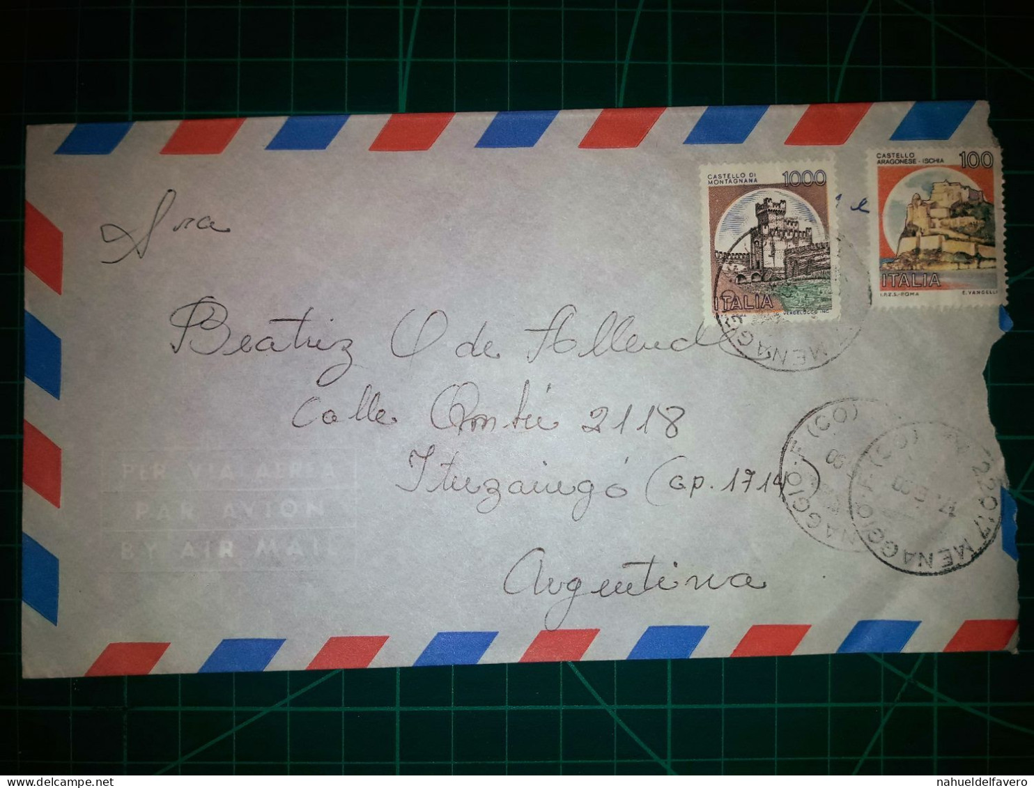 ITALIE, Enveloppe Aereo Circulée Par Avion Jusqu'à Buenos Aires Avec Divers Timbres Postaux (châteaux Et Autres). Années - Poste Aérienne