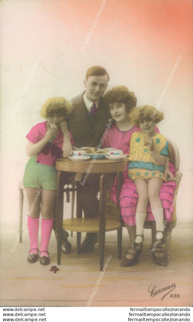 V454 Cartolina Coppia Innamorati Con Bimbi 1926 - Couples