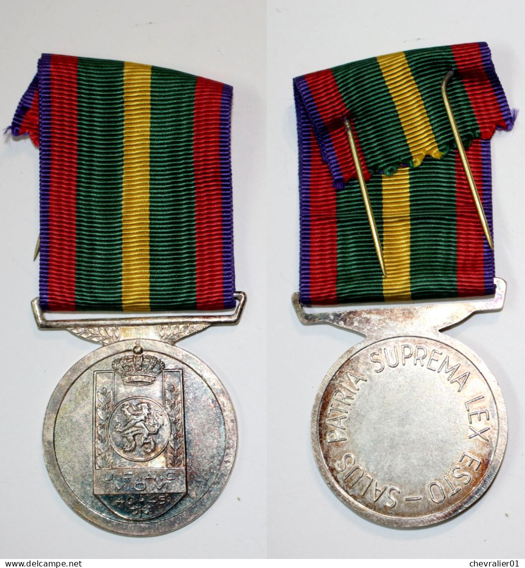 Médaille-BE-328-II_U.F.A.C.-V.O.V._fraternelle Des Anciens Combattants_1940-1945_argent_WW2_21-11-1 - Belgium