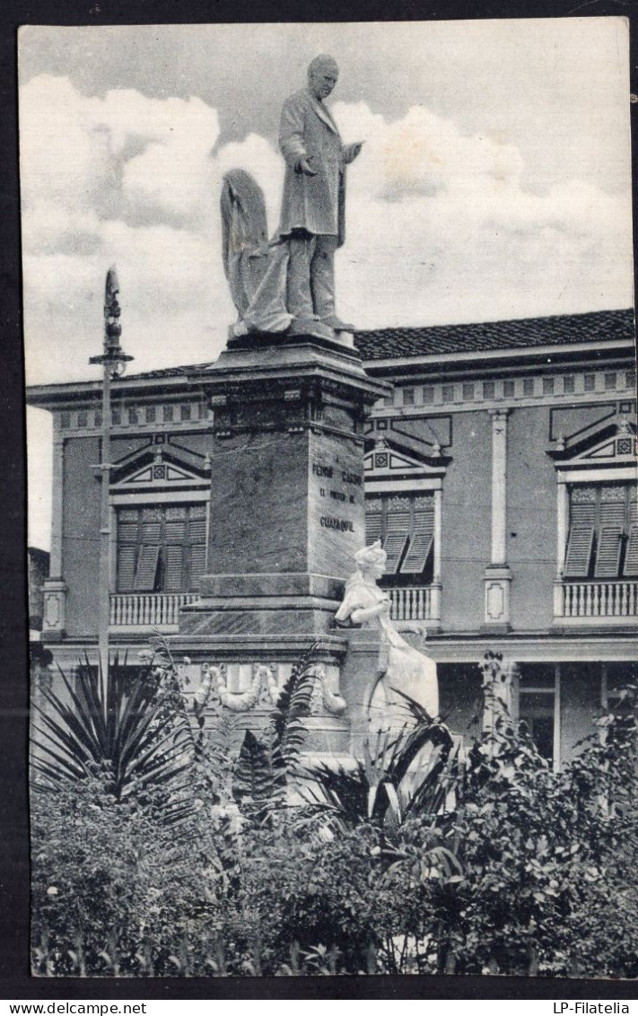 Ecuador - Guayaquil - Monumento A Pedro Carbo - Persönlichkeiten