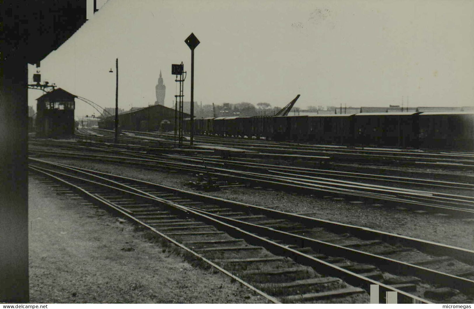 Dépôt De Calais - Sortie Du Dépôt Vers La Gare  - Cliché Alf. M. Eychenne, 1951 - Trenes