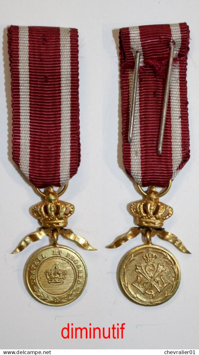 Médaille-BE-013A-V1-di_Ordre De La Couronne_Or_1897-1951_FR_diminutif_21-29 - Belgium