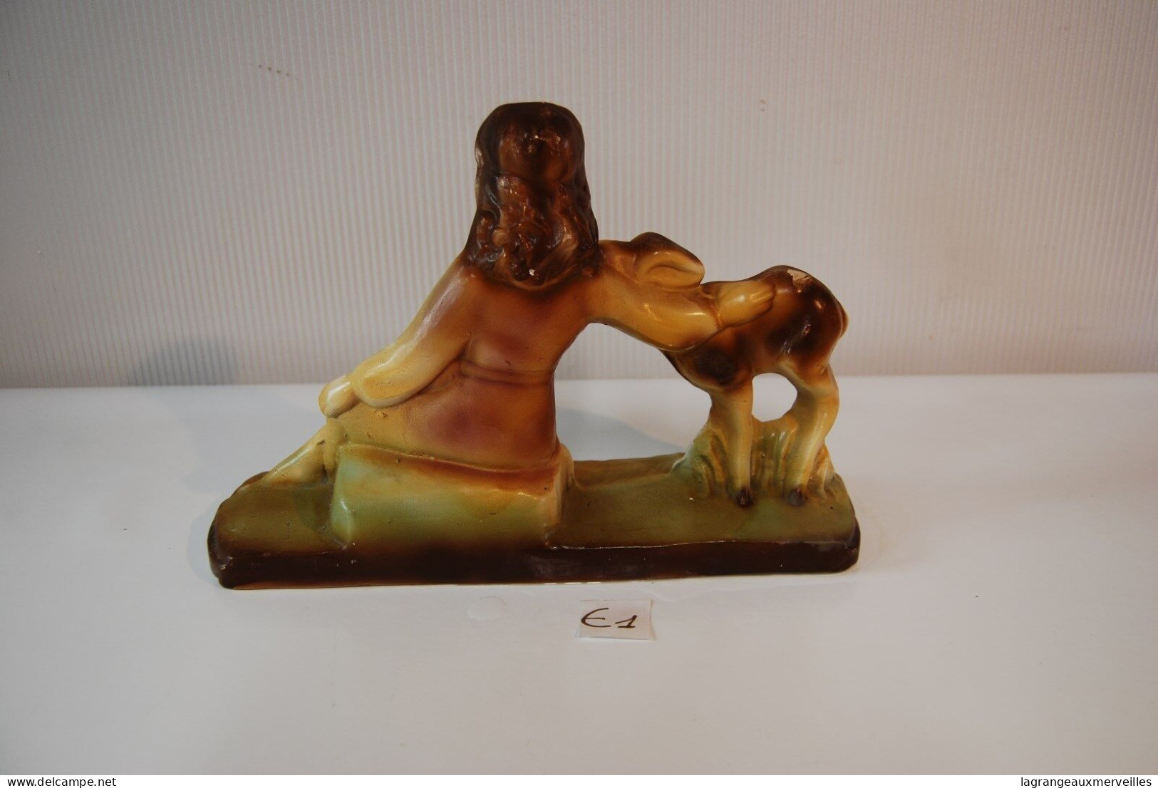 E1 Sculpture Femme Allongée En Biscuit - Sonstige & Ohne Zuordnung