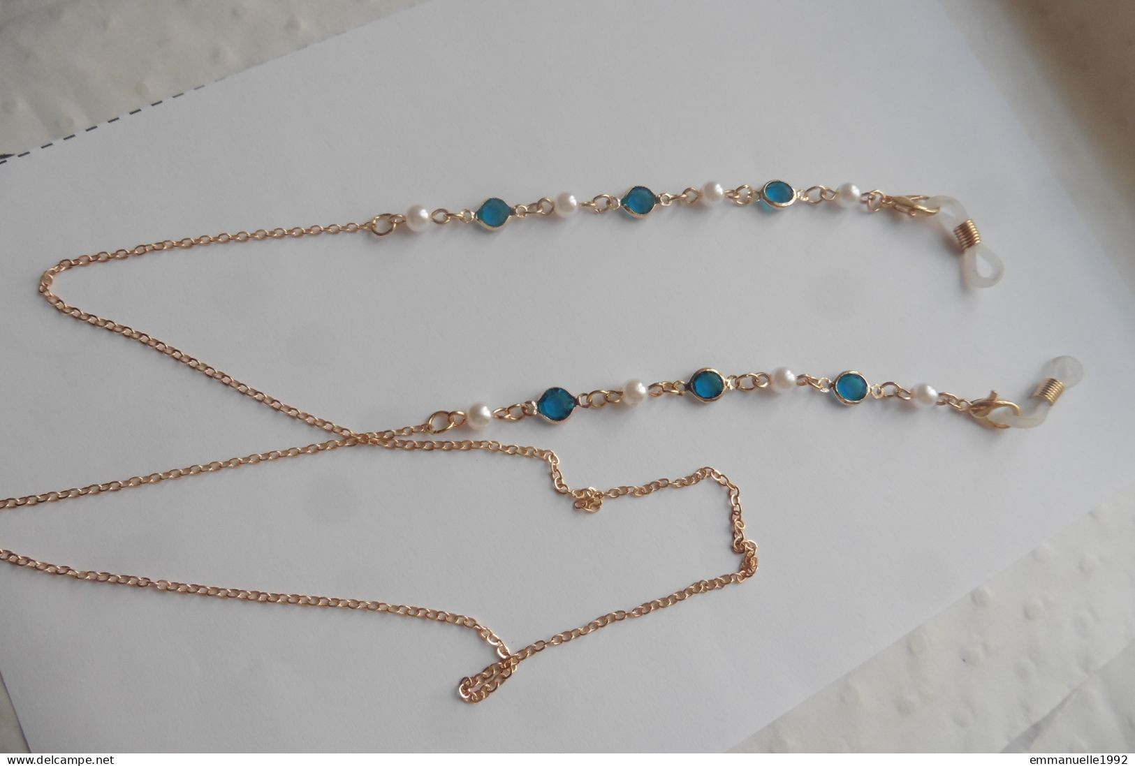 Cordon Chaine à Lunettes Métal Doré Cristaux Bleu Paon Et Perles Fines Imitation Blanc Nacré - Colliers/Chaînes