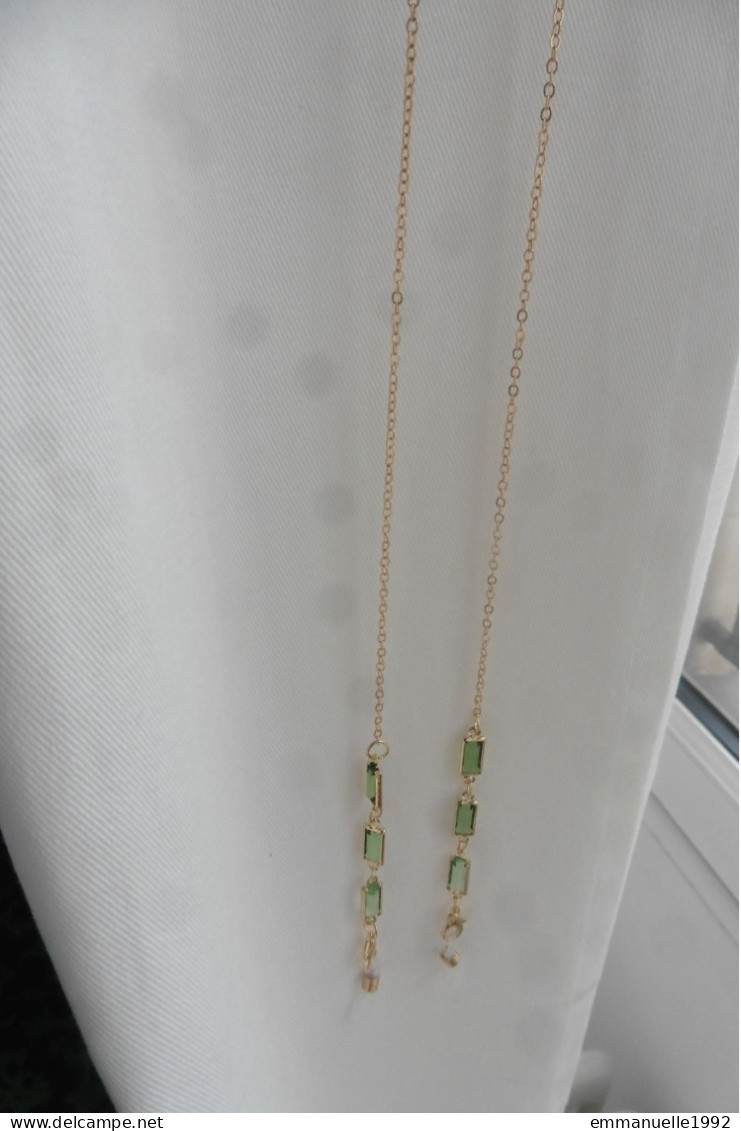 Cordon Chaine à Lunettes En Métal Doré Et Cristaux Verts En Rectangle Fantaisie - Necklaces/Chains