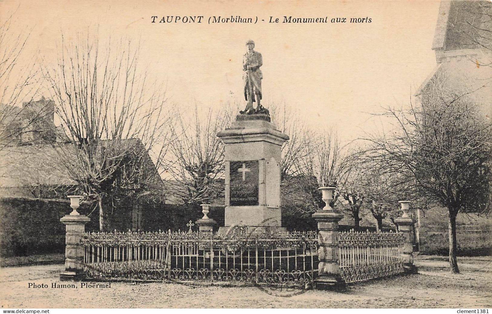 Taupont Le Monument Aux Morts - Otros & Sin Clasificación