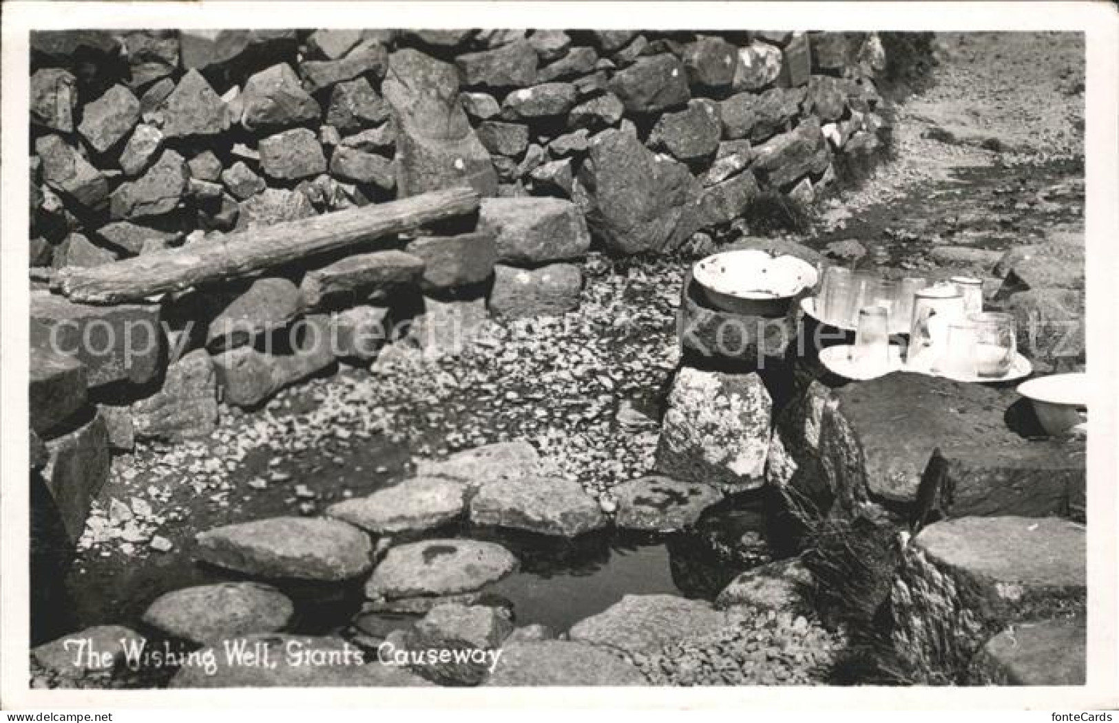 11777774 Antrim Wishing Well Giants Causeway Antrim - Autres & Non Classés