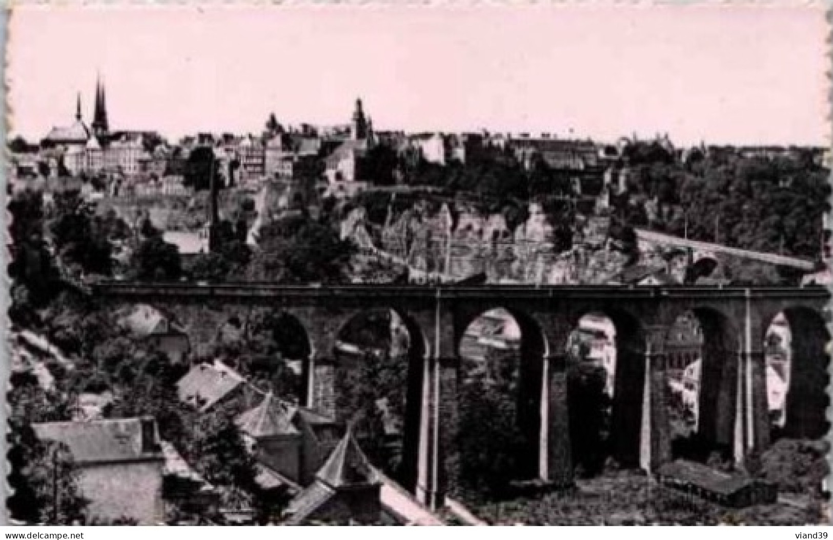 LUXEMBOURG. -  Vue Générale. . -  Non Circulée.  Carte 14 X 9 Cm. - Luxemburg - Town