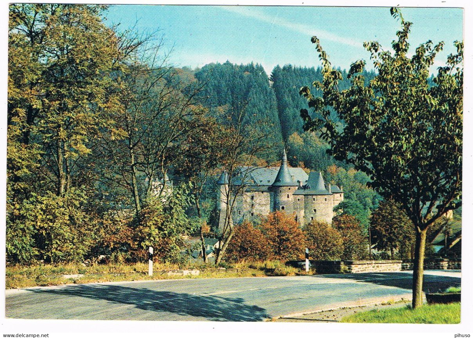 L-3274  CLERVAUX : Vue Sur Le Chateau - Clervaux