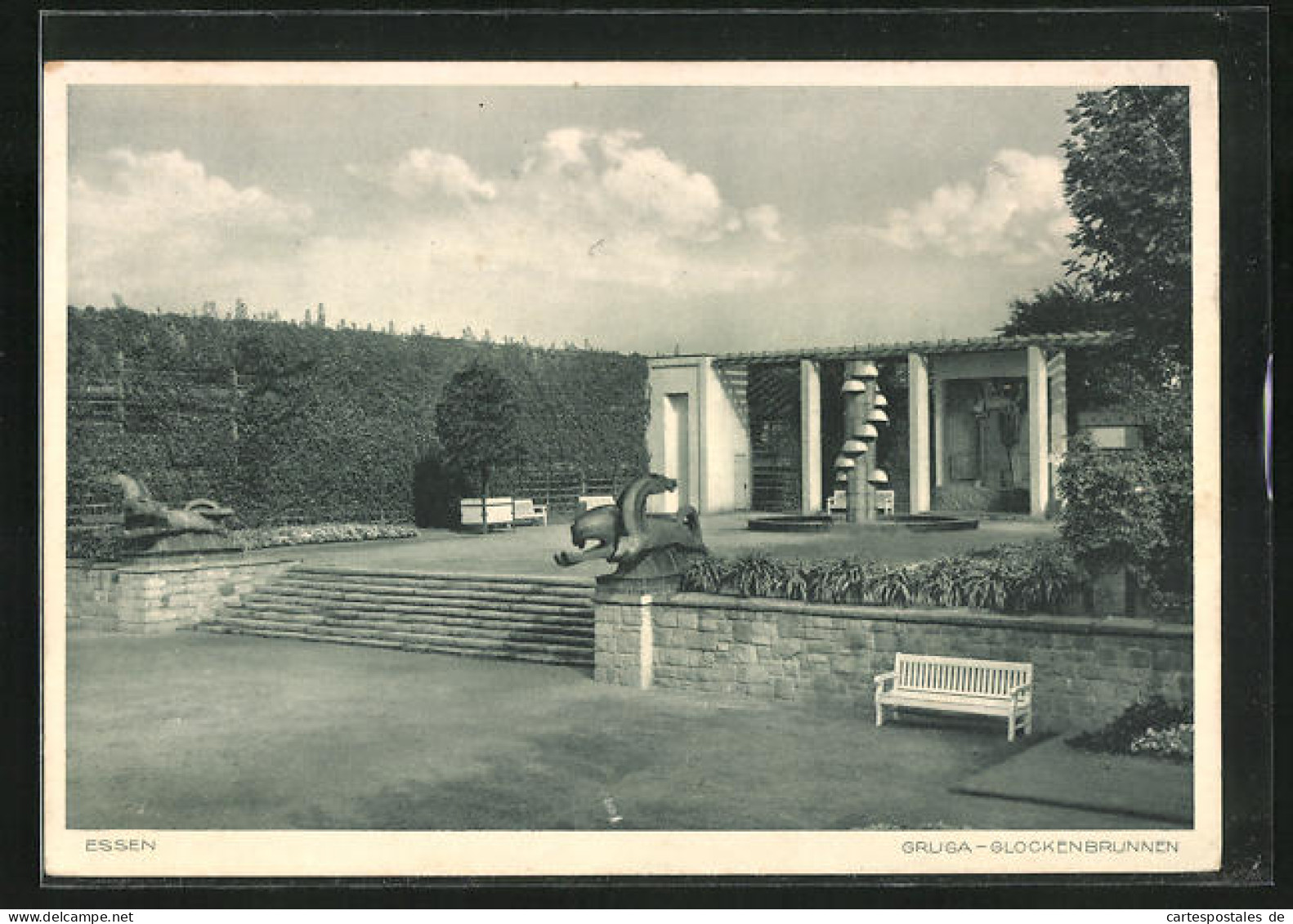 AK Essen, Glockenbrunnen Im Gruga Ausstellungspark  - Ausstellungen