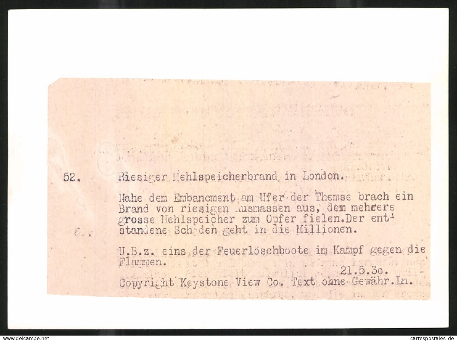 Photo Ansicht London, Brennender Mehlspeicher Nahe Dem Embankment An Der Themse, Feuerwehr Mit Löschschiff  - Professions