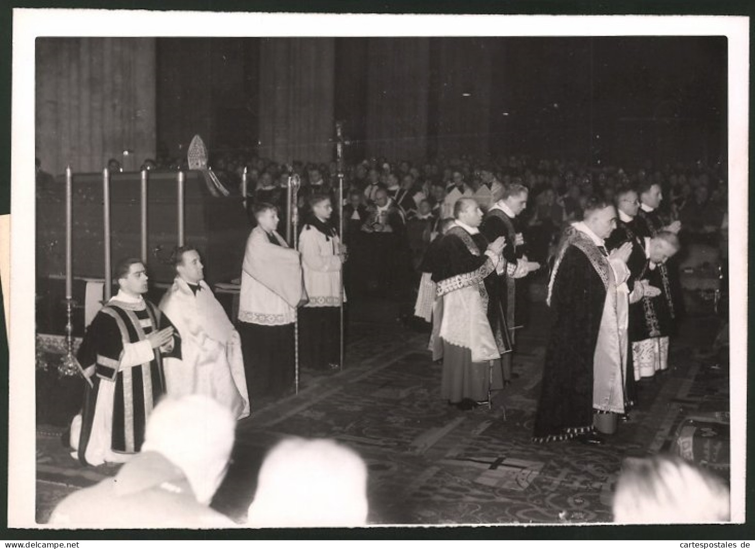 Fotografie Ansicht Köln, Feierliche Beisetzung Kardinal Schulte`s 1941  - Beroemde Personen