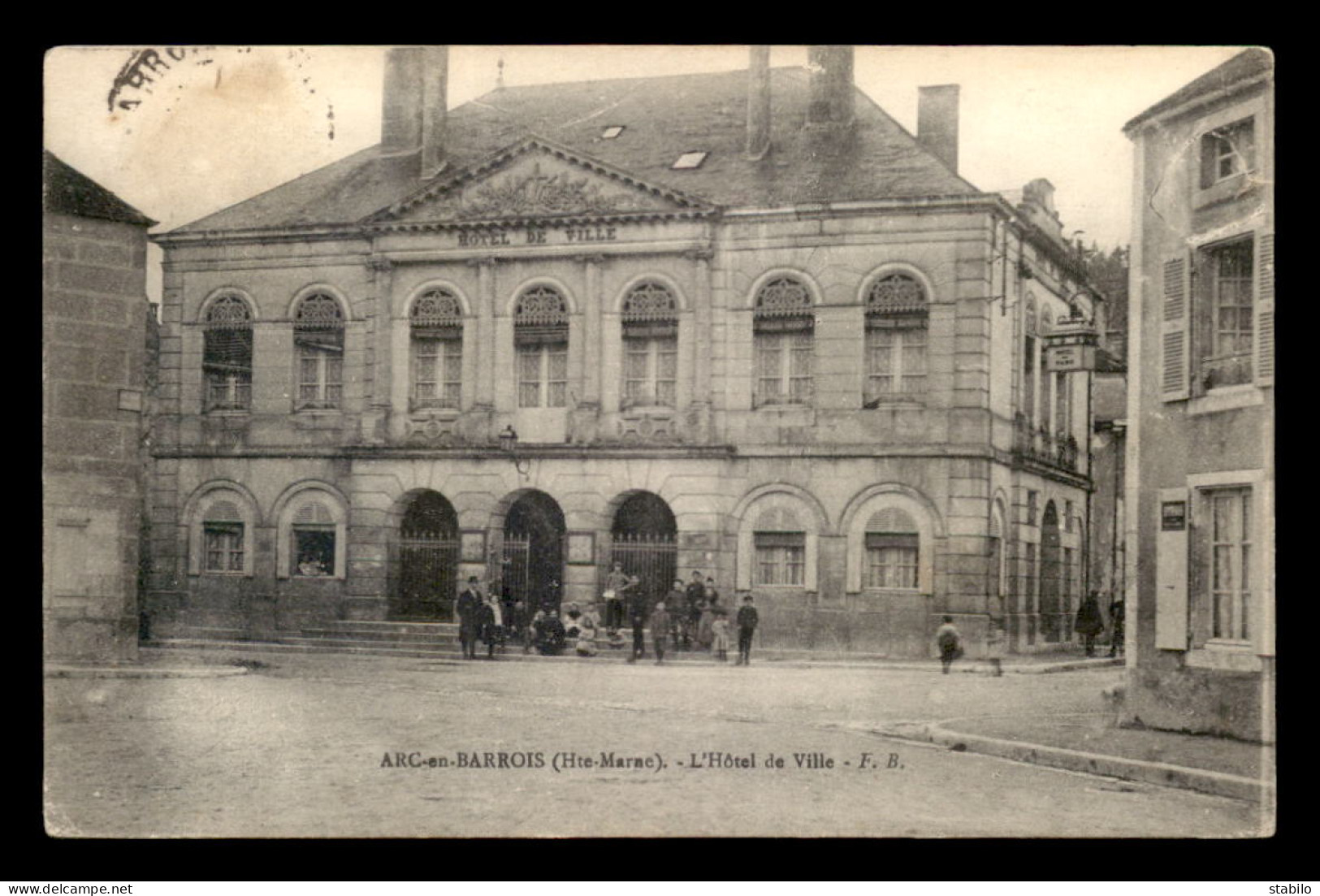 52 - ARC-EN-BARROIS - L'HOTEL DE VILLE - Arc En Barrois