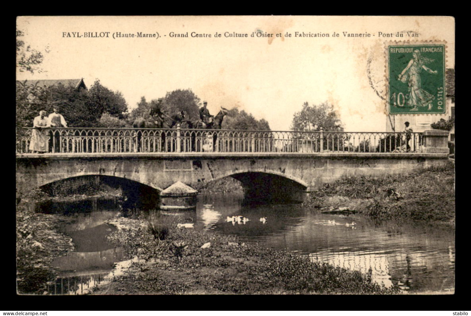 52 - FAYL-BILLOT - CENTRE DE CULTURE D'OSIER ET DE VANNERIE - PONT DU VAN - GENDARMES A CHEVAL  - Fayl-Billot