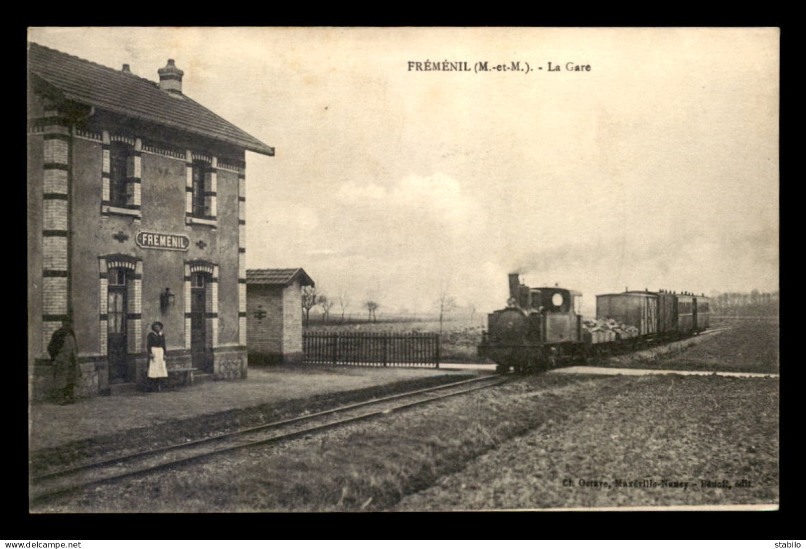 54 - FREMEVILLE - TRAIN EN GARE DE CHEMIN DE FER - Sonstige & Ohne Zuordnung