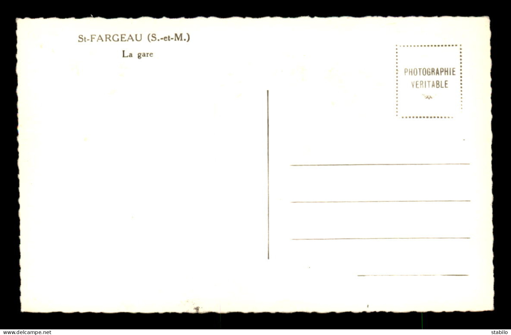 77 - ST-FARGEAU - LES QUAIS DE LA GARE DE CHEMIN DE FER - Saint Fargeau Ponthierry