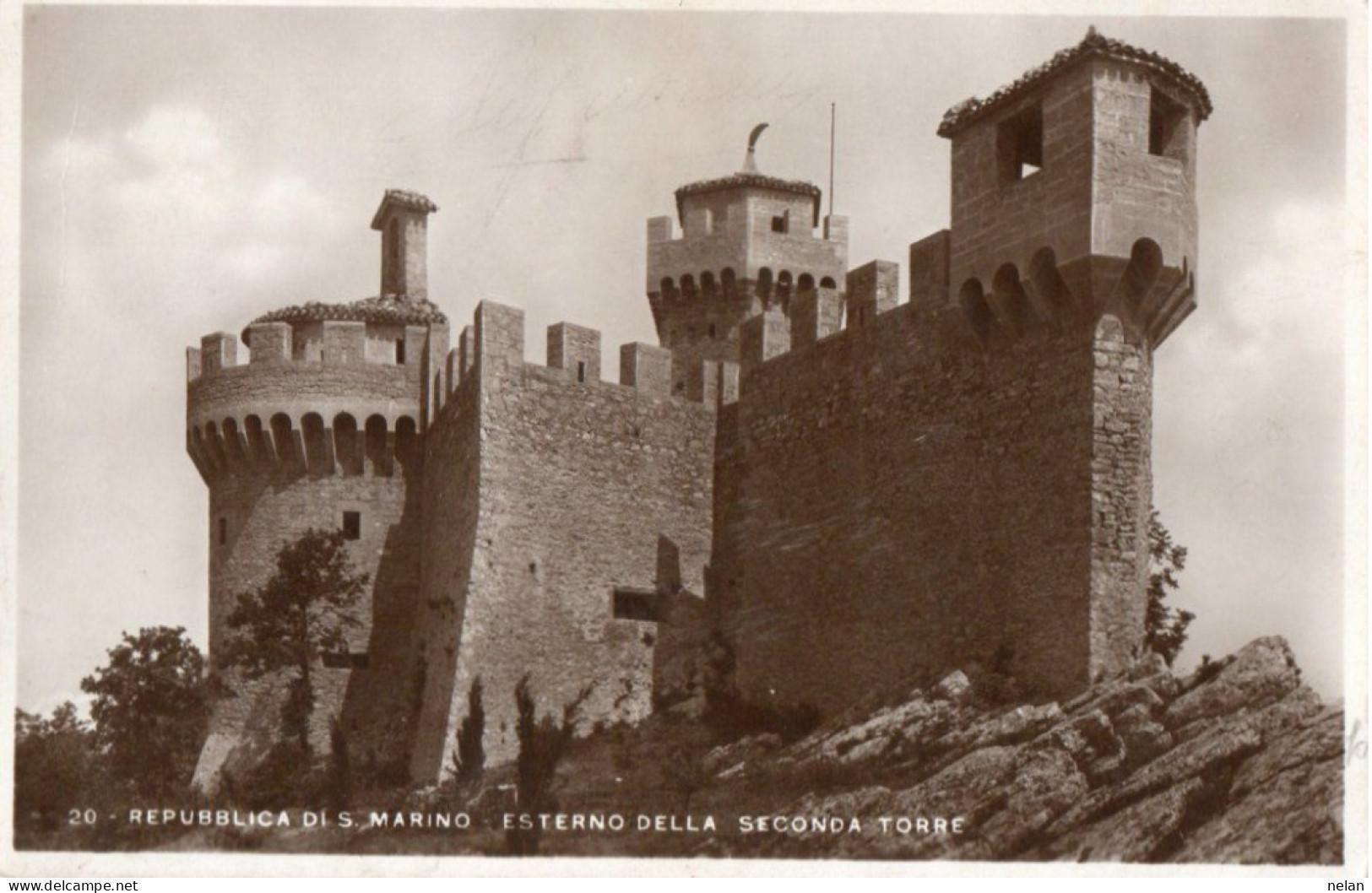 REPUBBLICA DI S. MARINO - ESTERNO DELLA SECONDA TORRE - F.P. - Saint-Marin