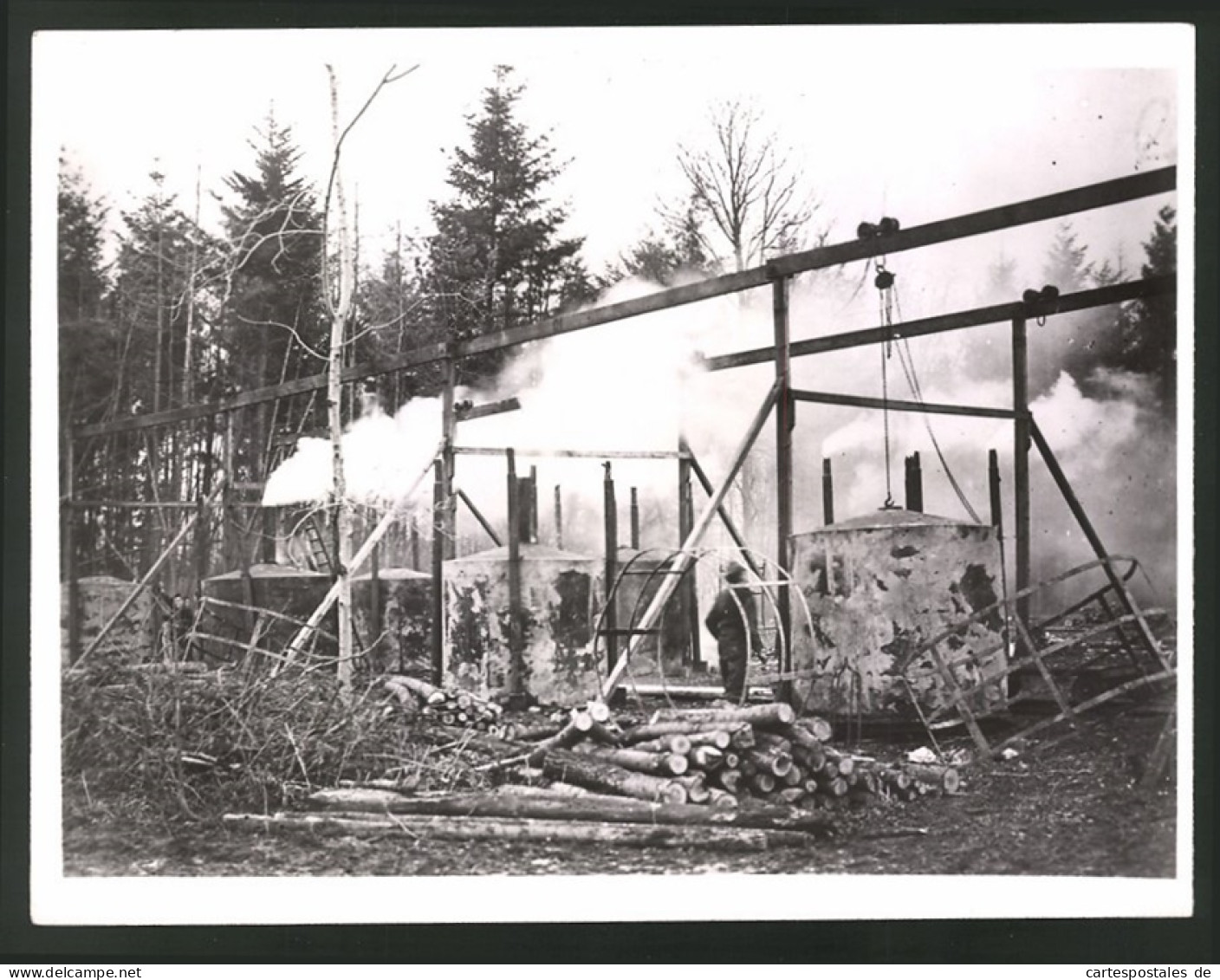 Fotografie Vebrennungsöfen Eines Köhlers Zur Holzkohle-Gewinnung  - Profesiones