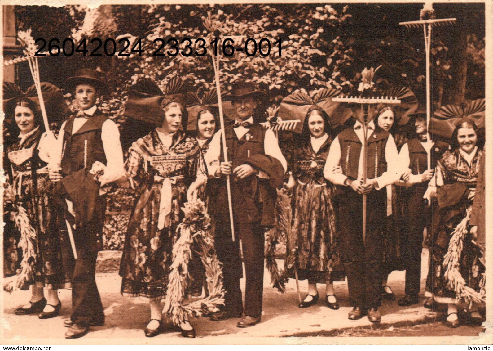 WISSEMBOURG. Cpsm Sépia  - Fête Du Costume Paysan Alsacien (lundi De Pentecôte).  (scans Recto-verso) - Wissembourg