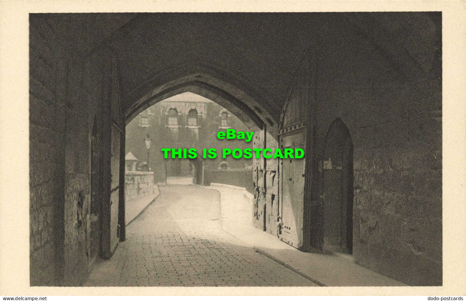 R591640 Tower Of London. 12. Byward Gate. View Looking Outwards Across Moat To M - Sonstige & Ohne Zuordnung