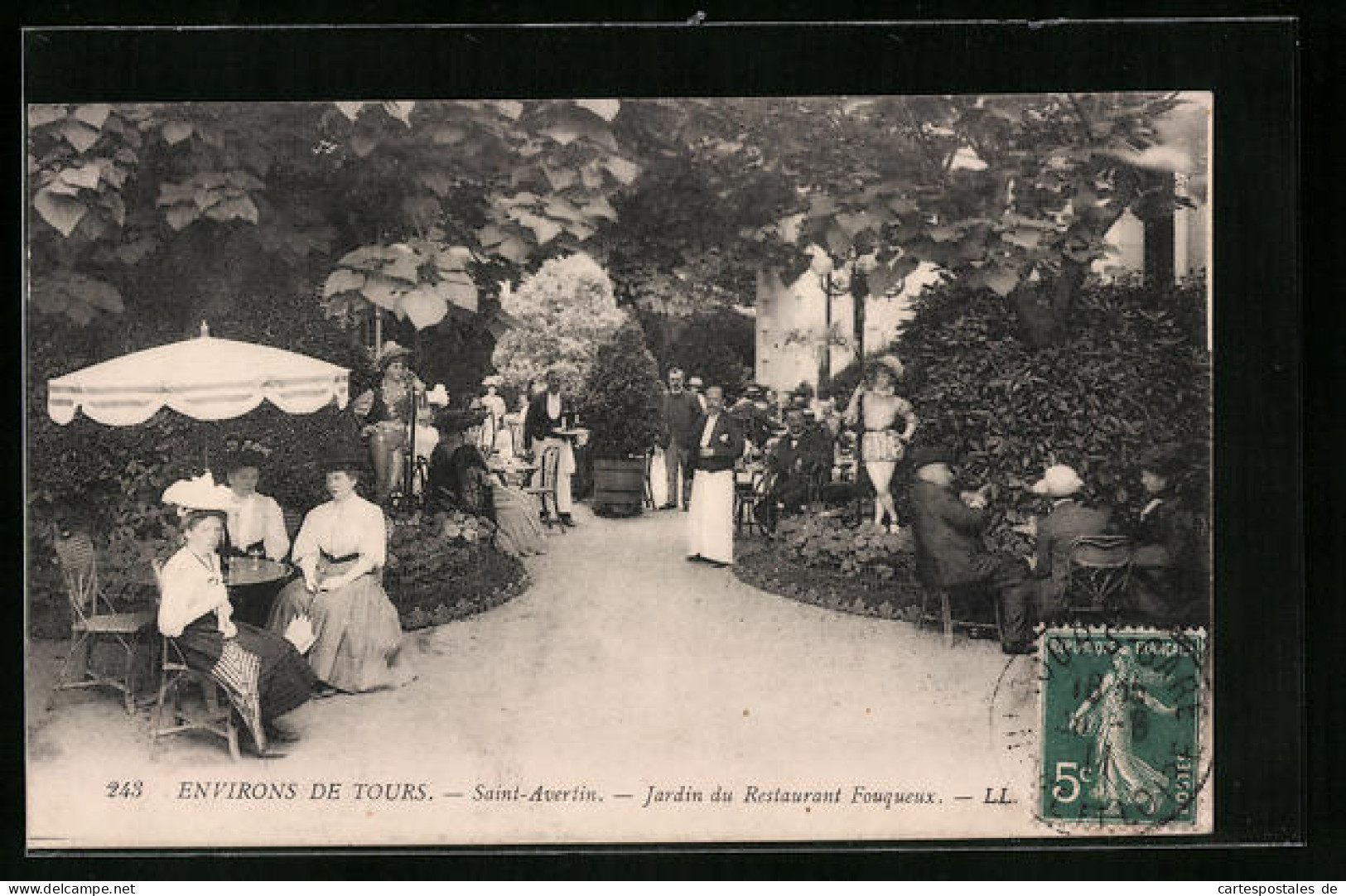 CPA Saint-Avertin, Jardin Du Restaurant Fouqueux  - Saint-Avertin