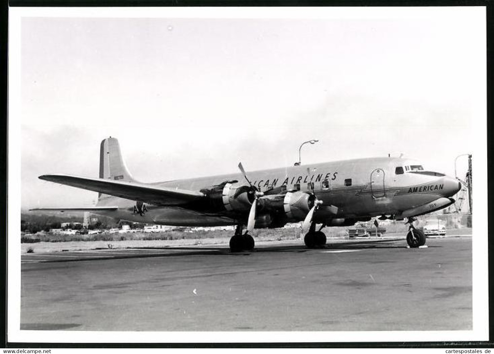 Fotografie Flugzeug - Passagierflugzeug Douglas DC-6 Der American Airlines  - Aviation