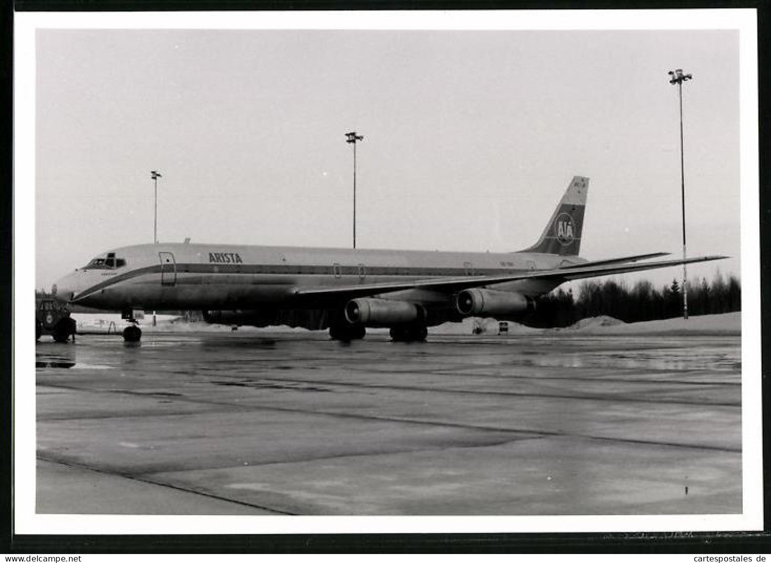 Fotografie Flugzeug - Passagierflugzeug Douglas DC-8 Der Arista Fluggesellschaft  - Aviation