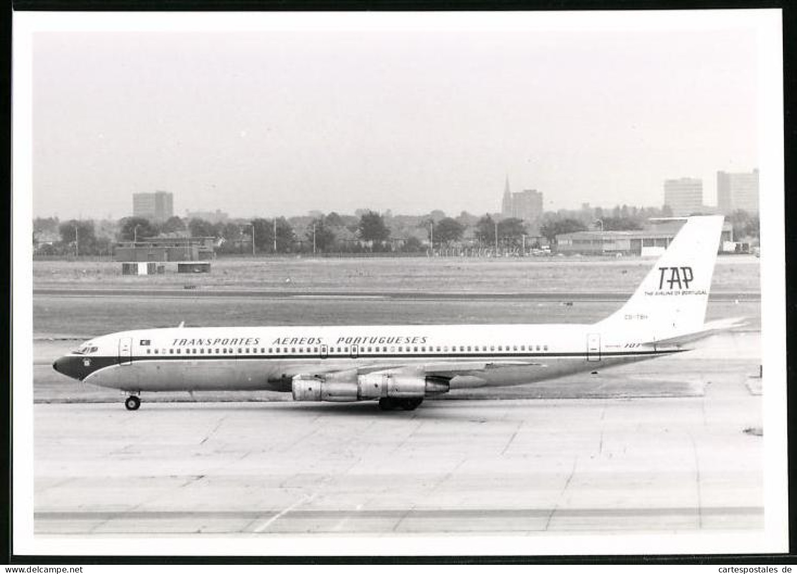 Fotografie Flugzeug - Passagierflugzeug Boeing 707 Der TAP Transportes Aereos Portugeses  - Aviation