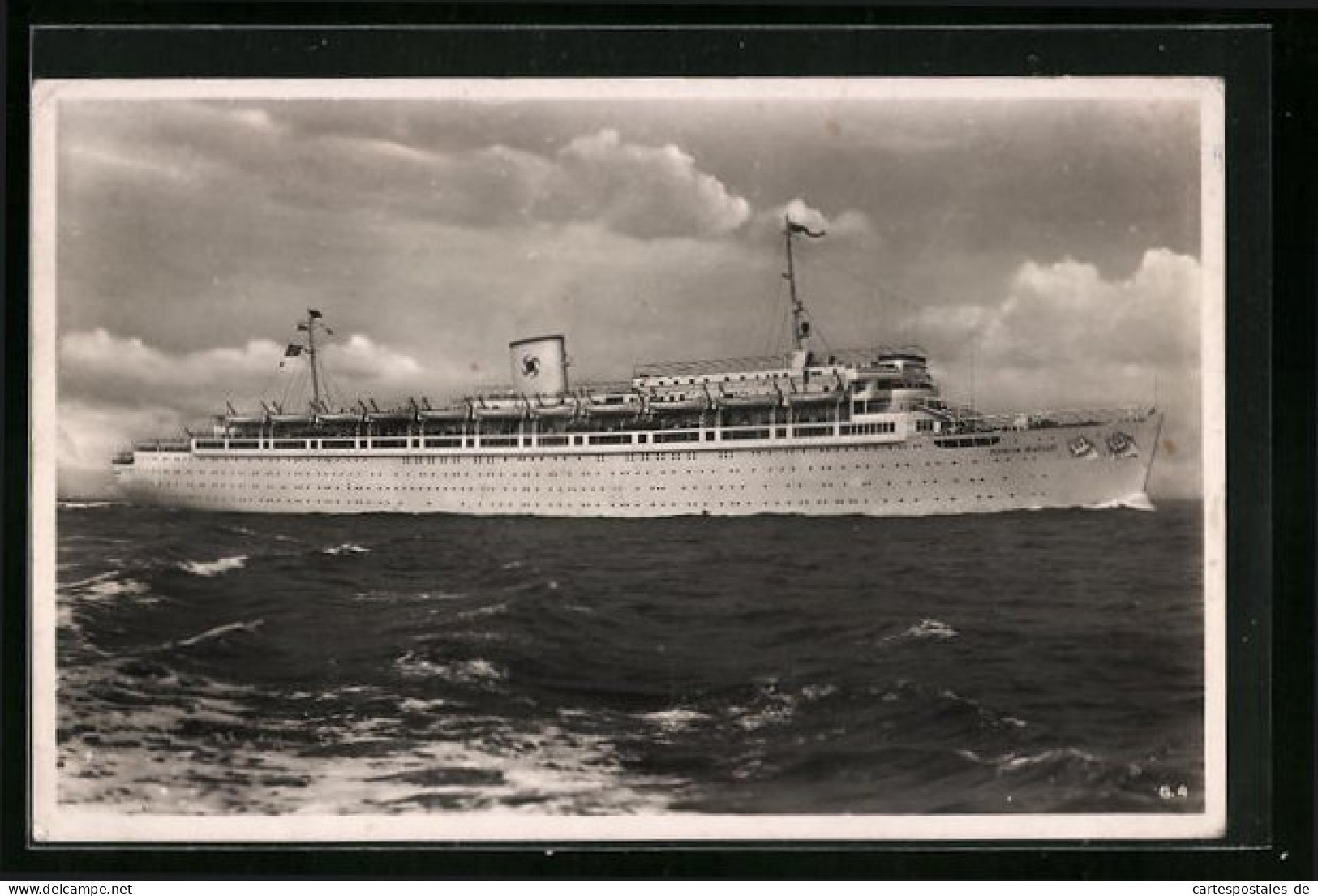 AK KdF-Passagierschiff Wilhelm Gustloff Auf Hoher See  - Dampfer