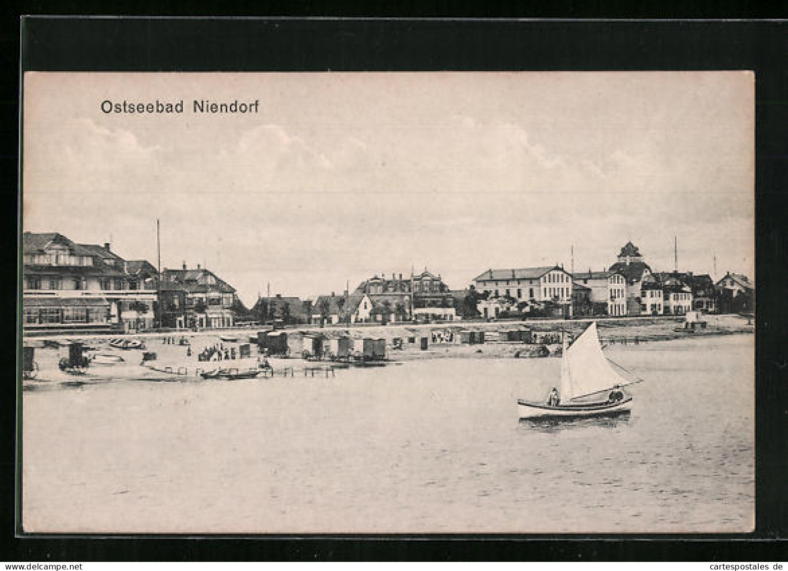 AK Niendorf, Strandpartie Mit Segelboot  - Other & Unclassified
