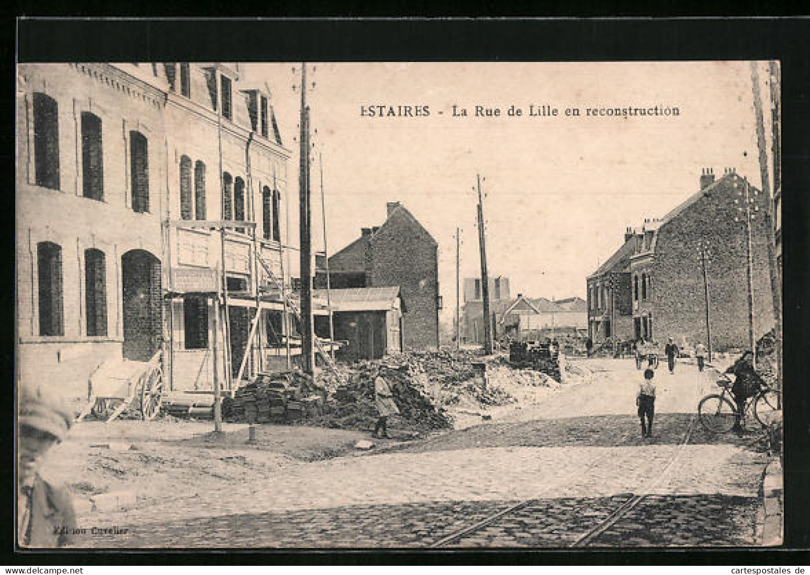 CPA Estaires, La Rue De Lille En Reconstruction  - Lille