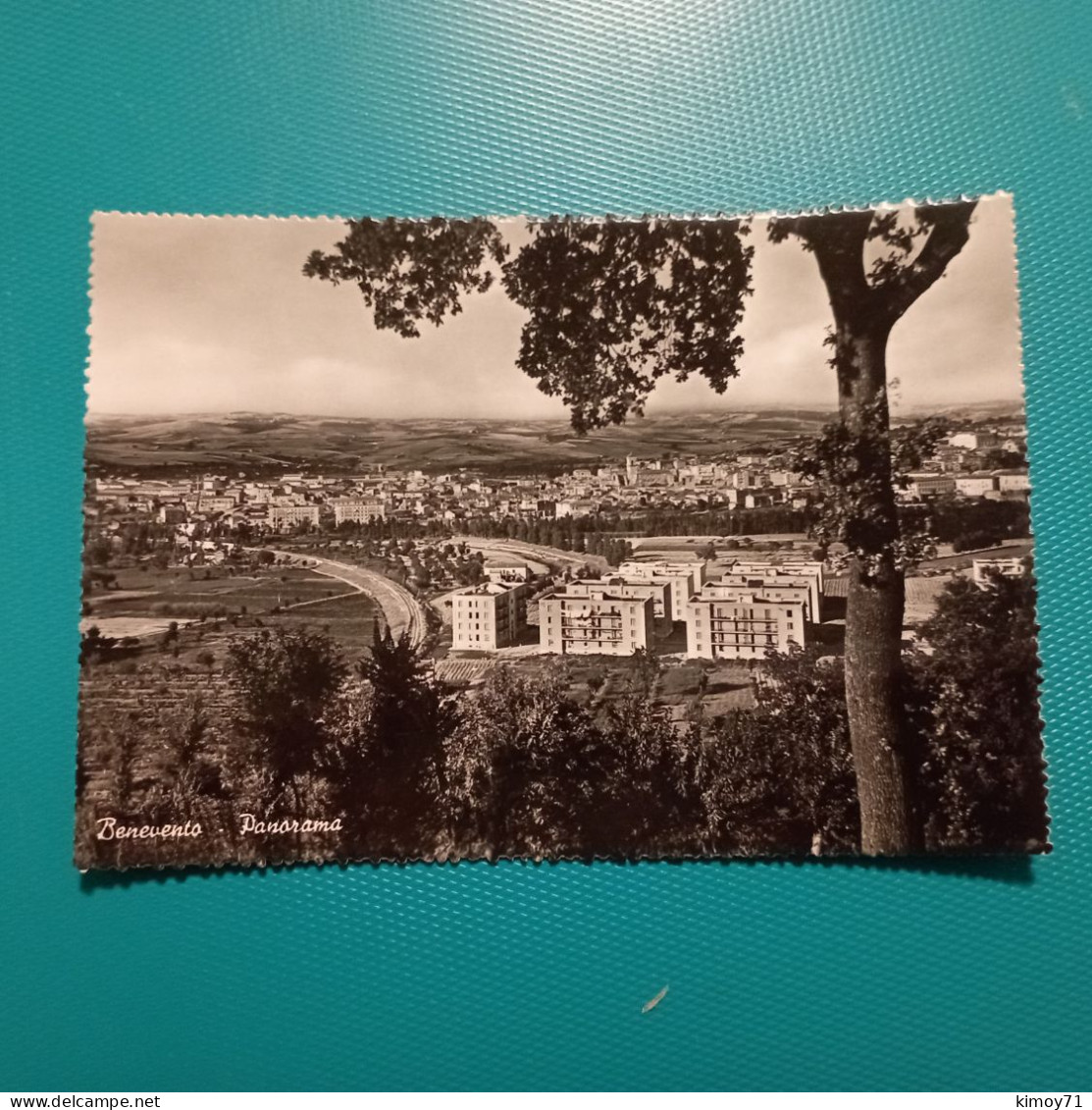 Cartolina Benevento - Panorama. Non Viaggiata - Benevento