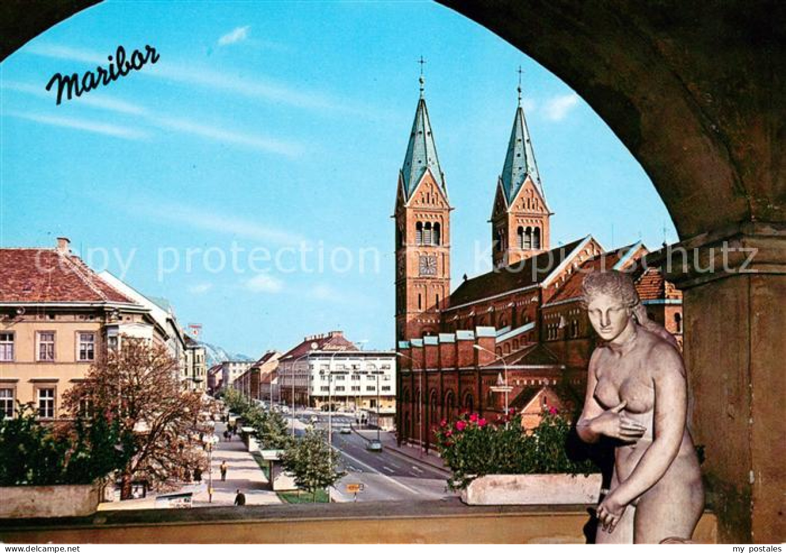 73625499 Maribor Marburg Drau Stadtansicht Mit Kirche Und Statue Maribor Marburg - Slovenië