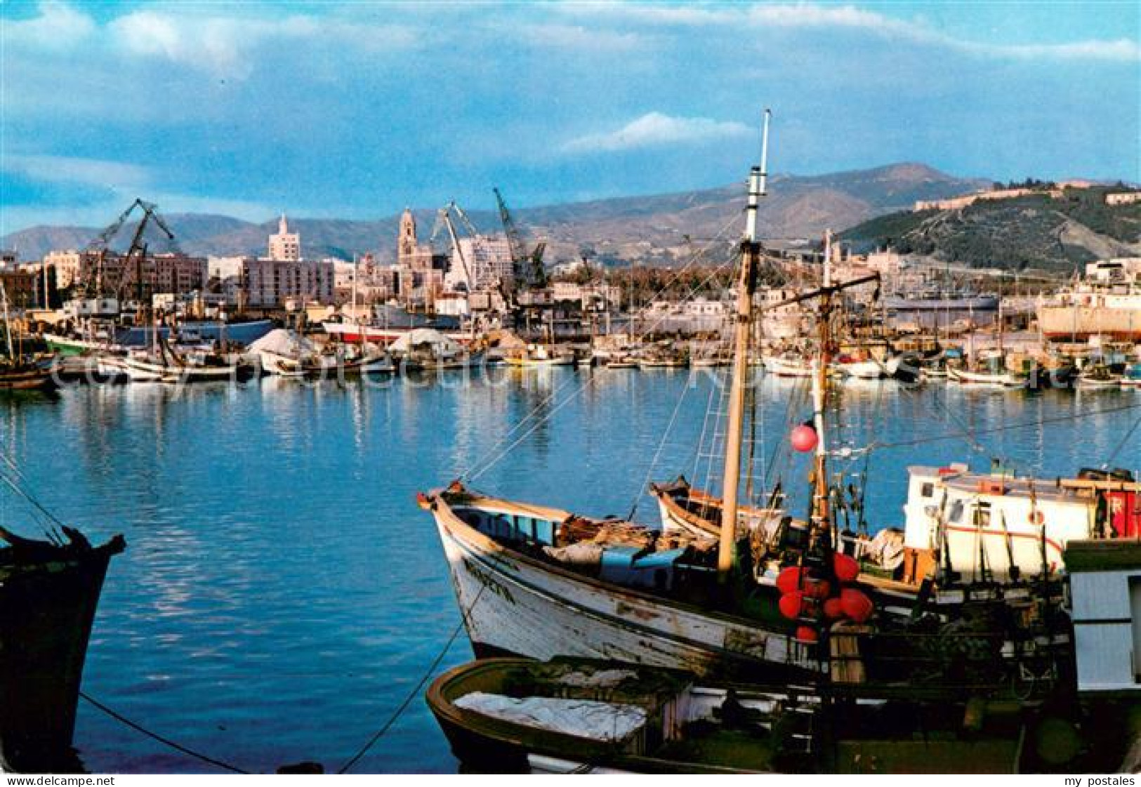 73625313 Malaga Andalucia Vista Del Puerto Pesquero Fischerhafen Fischkutter Mal - Sonstige & Ohne Zuordnung