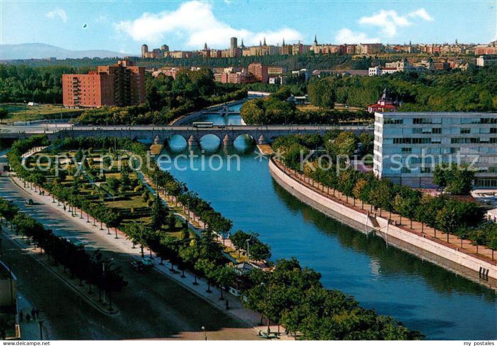 73625085 Madrid Spain Ribera Del Manzanares Madrid Spain - Sonstige & Ohne Zuordnung