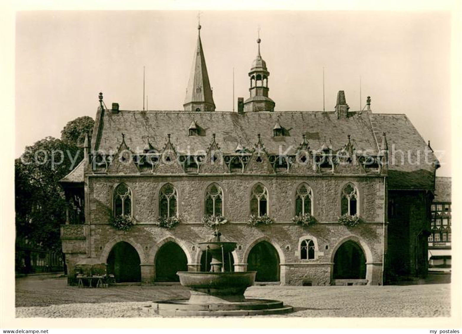 73624386 Goslar Rathaus 15./16. Jhdt. Romanischer Marktbrunnen Goslar - Goslar