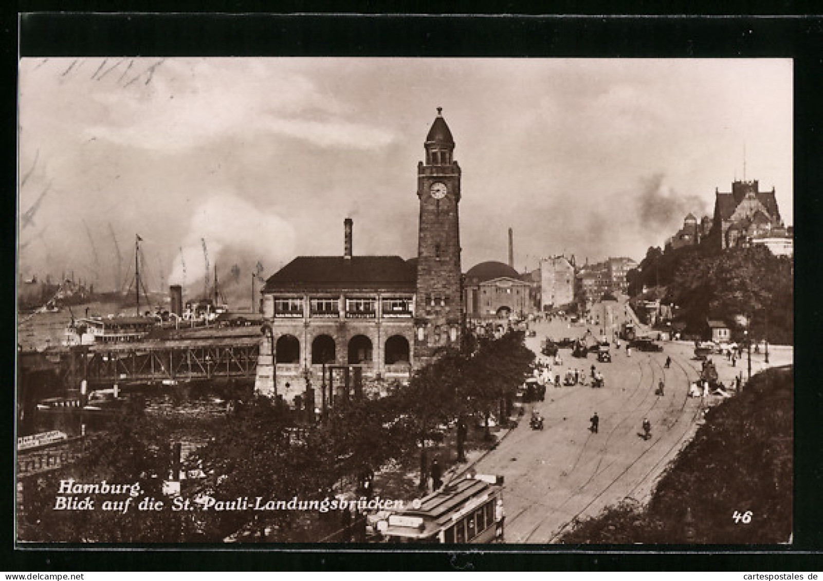 AK Hamburg-St.Pauli, Blick Auf Die St. Pauli-Landungsbrücken, Strassenbahn  - Mitte