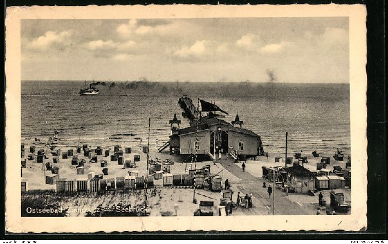 AK Zinnowitz / Ostseebad, Seebrücke, Dampfer Vernebelt Den Strand  - Zinnowitz