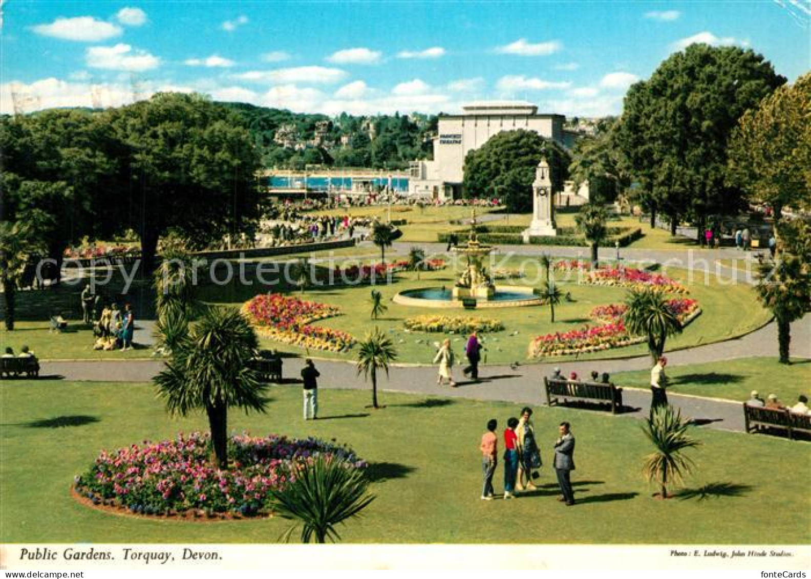 73577216 Torquay UK Public Gardens Monument Torquay UK - Sonstige & Ohne Zuordnung