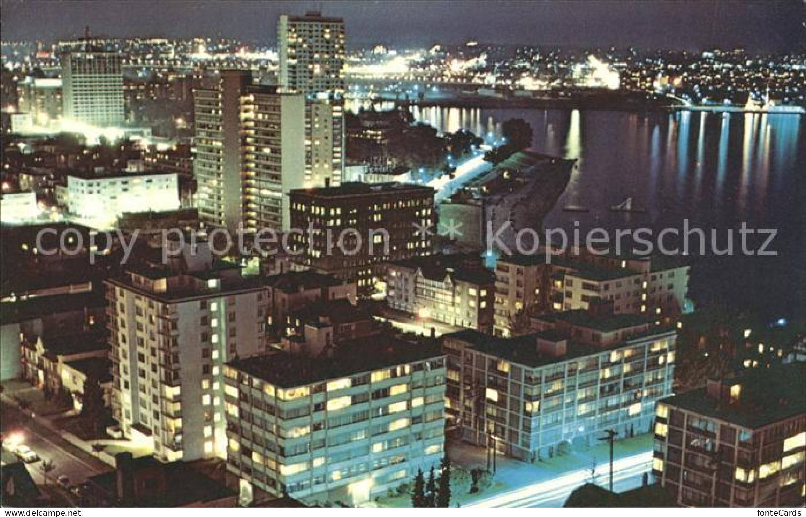 71992866 Vancouver British Columbia English Bay Apartment Area  Vancouver - Zonder Classificatie