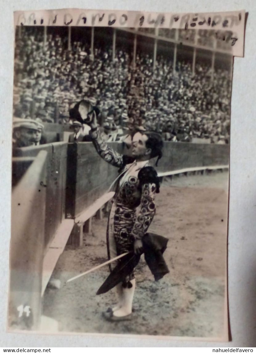 Photographie - Image D'une Corrida En Espagne (7 Cm X 5 Cm). - Métiers